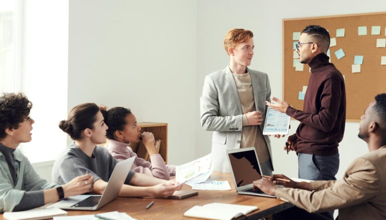 ai-in-project-management-hype-vs-reality-in-2025