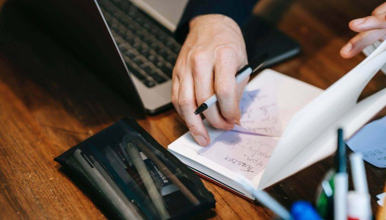 How do I become agile certified?