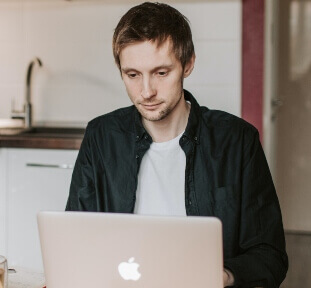 Student studying an APM online course learning how to manage projects better. Student studying an APM online course learning how to manage projects better.