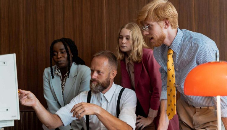 What is a business change manager?